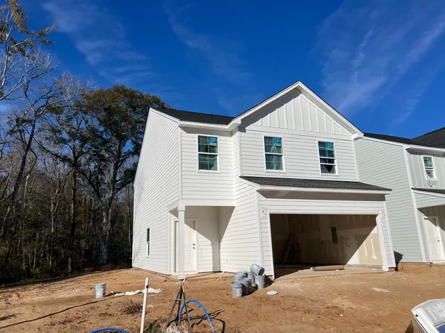$409,500 | 212 Central Creek Drive, Goose Creek, SC 29445