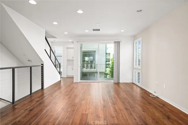 $5,500 | 1533 Sullivan Avenue, Costa Mesa, CA 92627