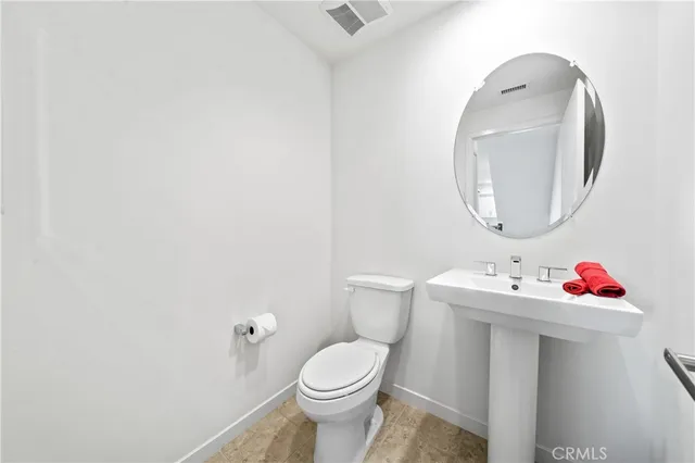 $5,500 | 1533 Sullivan Avenue, Costa Mesa, CA 92627