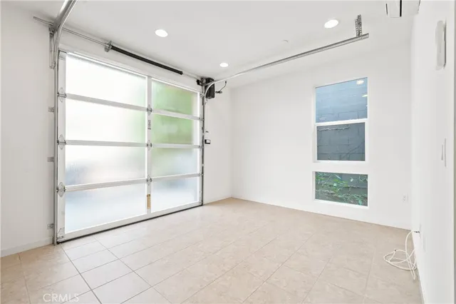 $5,500 | 1533 Sullivan Avenue, Costa Mesa, CA 92627