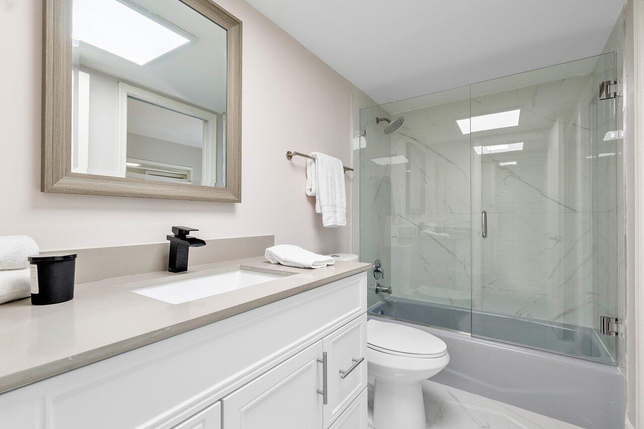 13380 Polo Road West, Unit A105 Wellington, FL 33414 - Photo 21 of 27 3rd Bath