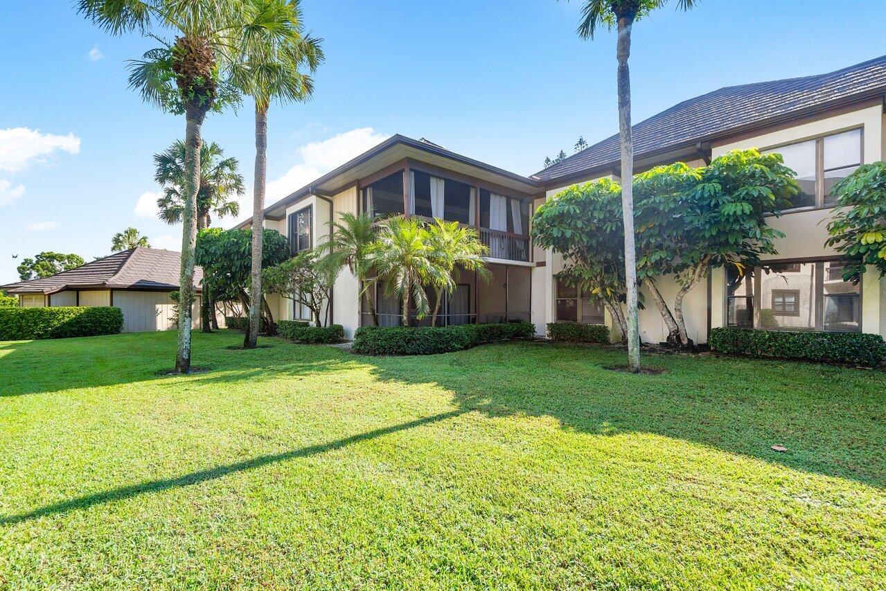 13380 Polo Road West, Unit A105 Wellington, FL 33414 - Photo 25 of 27 Exterior Rear
