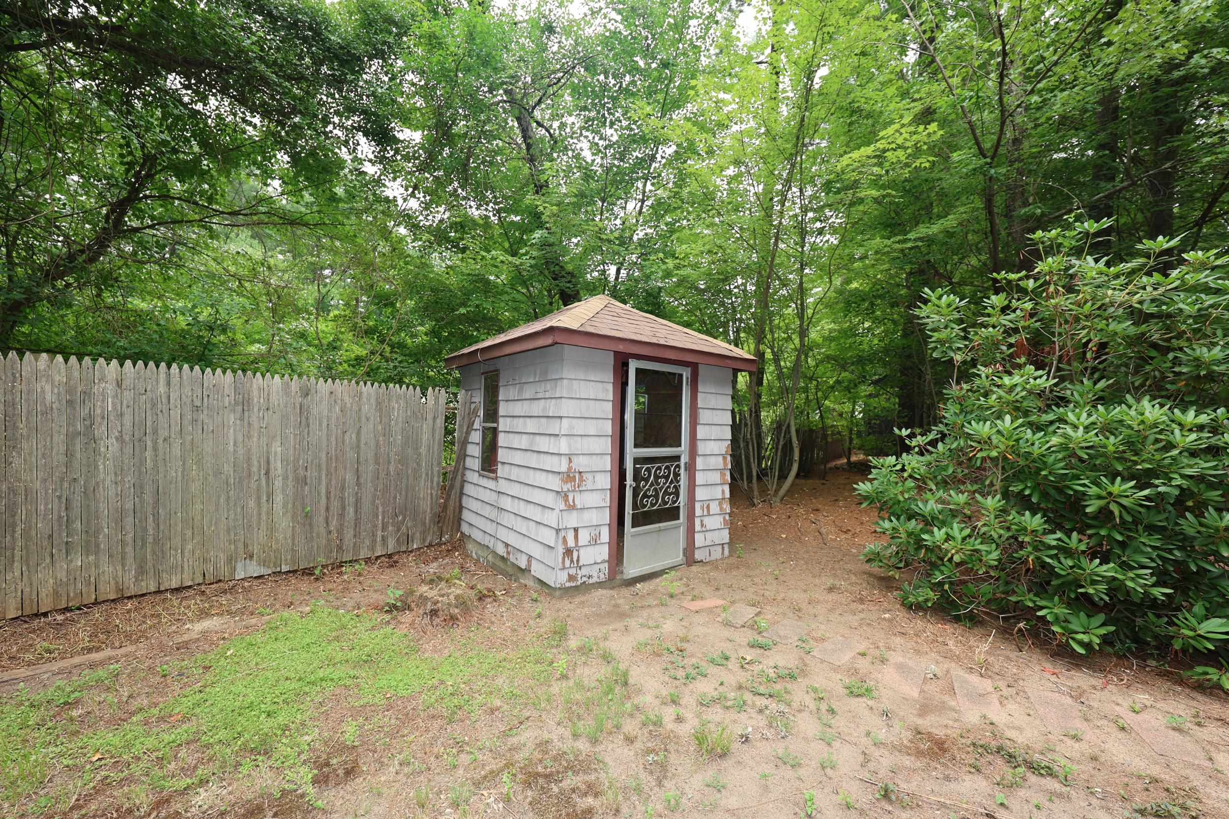 112 Gilson Road Nashua, NH 03062 - Photo 47 of 51