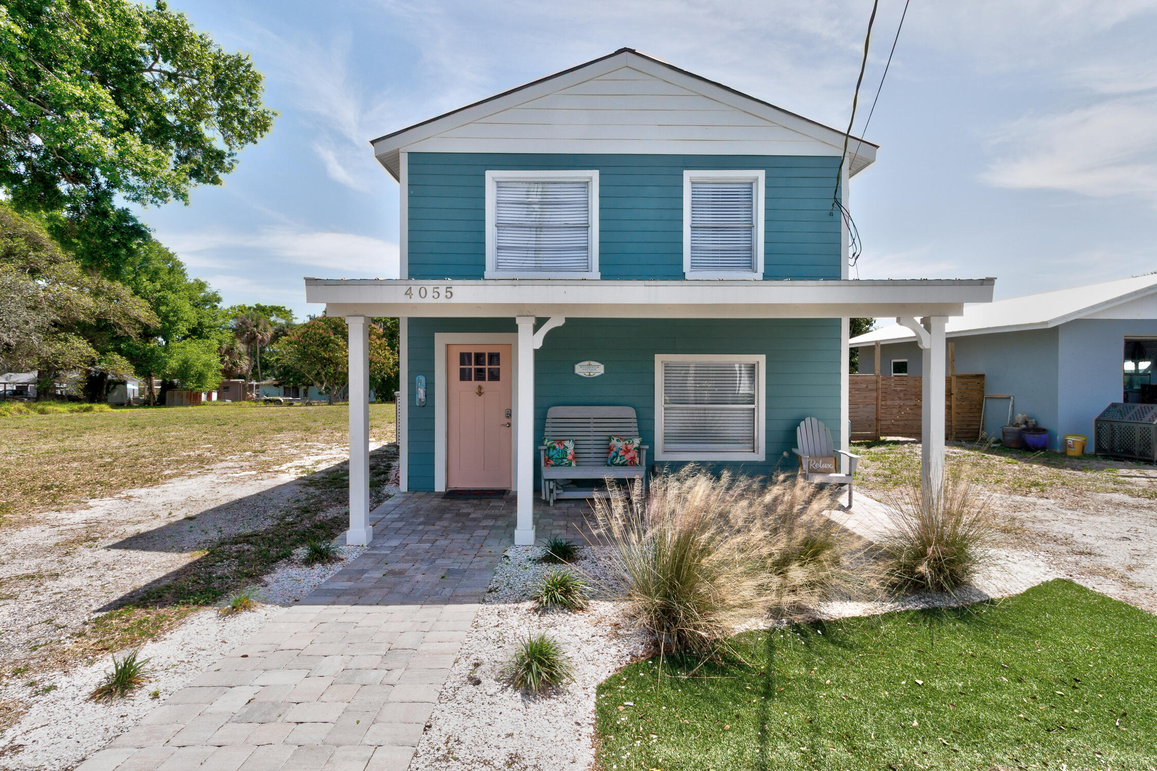 4055 Palm Avenue Sebastian, FL 32976 - Photo 1 of 38 01