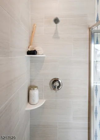 $999,990 | 20 Eastwood Terrace, Unit 20, East Hanover, NJ 07936