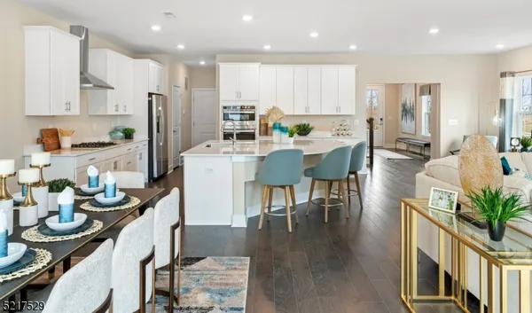 $999,990 | 20 Eastwood Terrace, Unit 20, East Hanover, NJ 07936