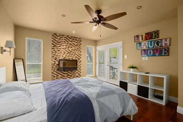 $2,400 | 1101 Shoal Creek Boulevard, Unit 10, Austin, TX 78701