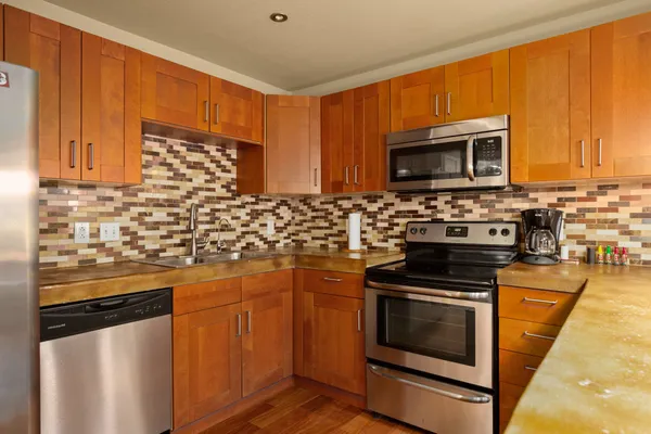 $2,400 | 1101 Shoal Creek Boulevard, Unit 10, Austin, TX 78701