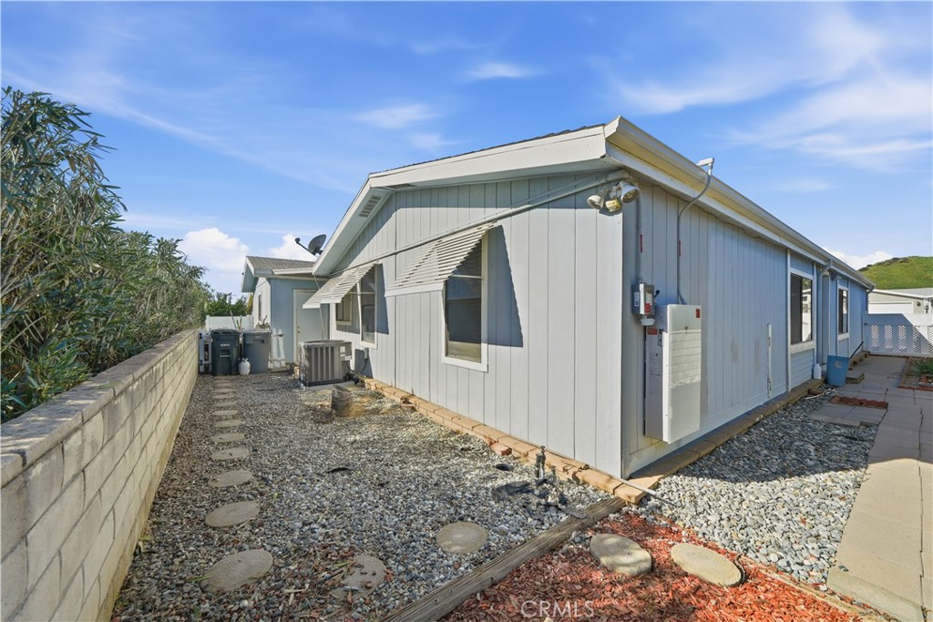 9578 Sharondale Road Calimesa, CA 92320 - Photo 14 of 38