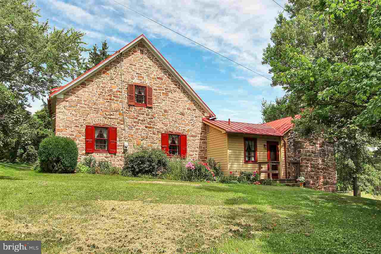 440 Cloverleaf Road York, PA 17406 - Photo 26 of 36
