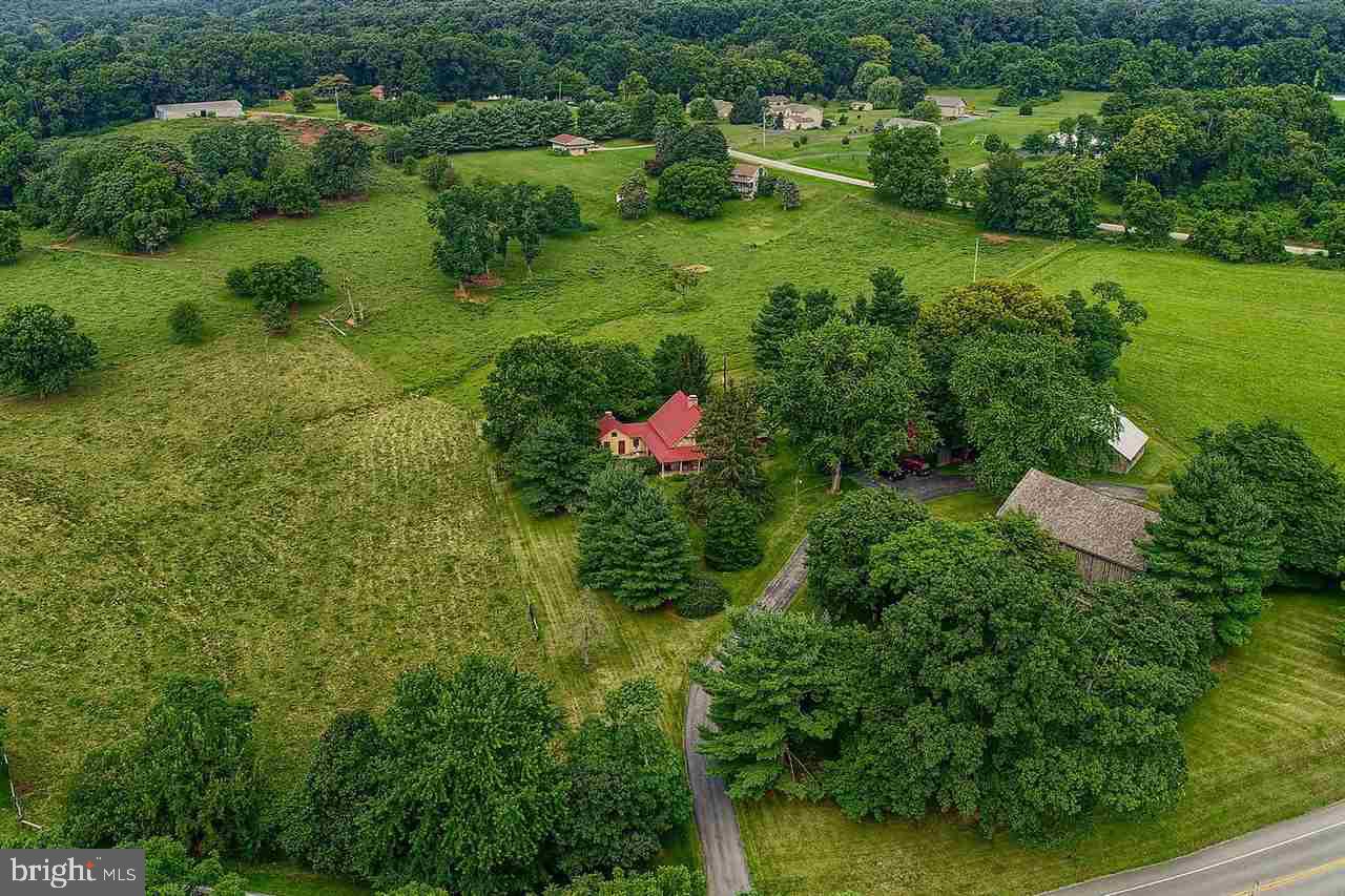440 Cloverleaf Road York, PA 17406 - Photo 33 of 36
