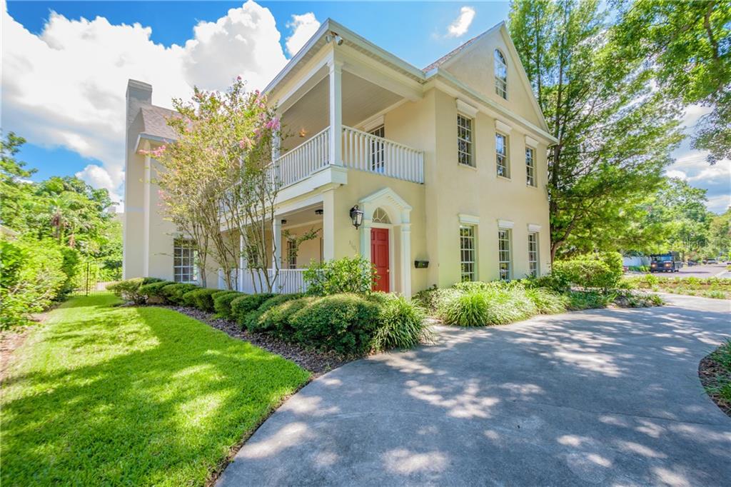 3101 West Dunwoodie Street Tampa, FL 33629 - Photo 1 of 1 a front view of a house with garden