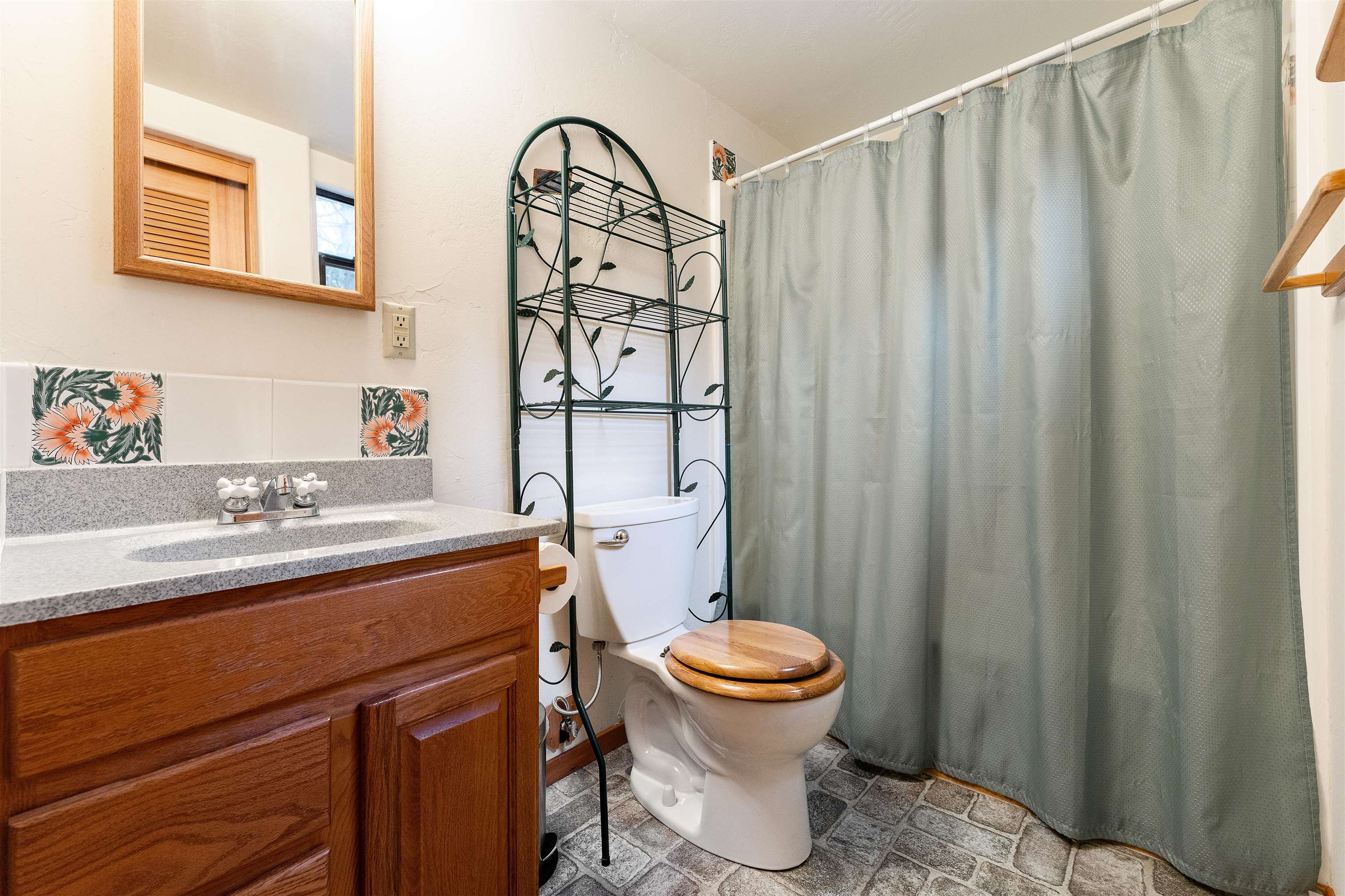 8839 Rocky Road Weed, CA 96094 - Photo 10 of 27 Gallery Image 10
