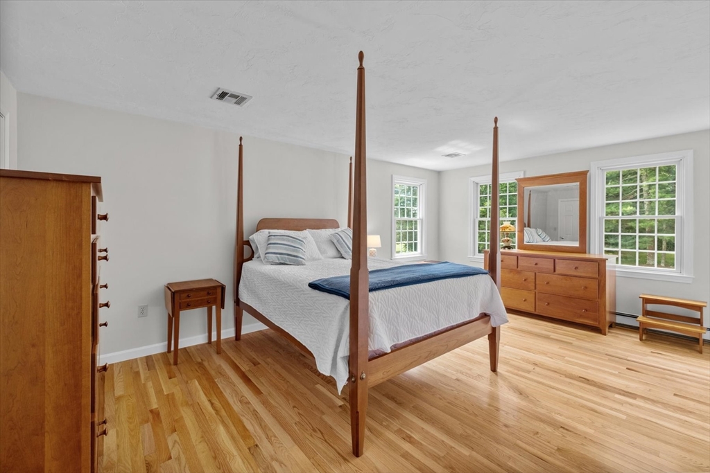 16 King Philip Path Mendon, MA 01756 - Photo 22 of 42
