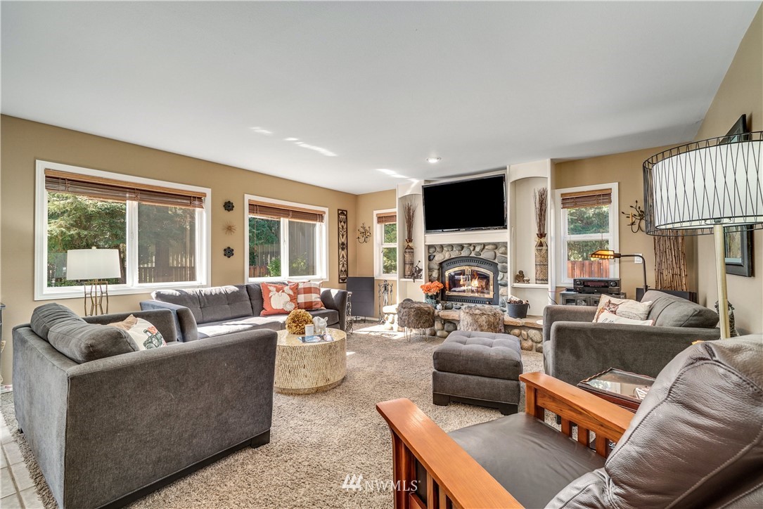 1524 232nd Place Southwest Bothell, WA 98021 - Photo 14 of 39
