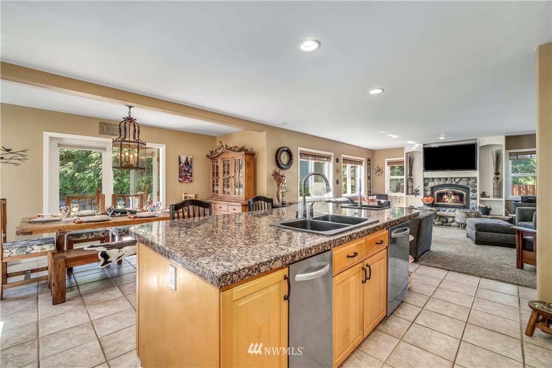 1524 232nd Place Southwest Bothell, WA 98021 - Photo 8 of 39