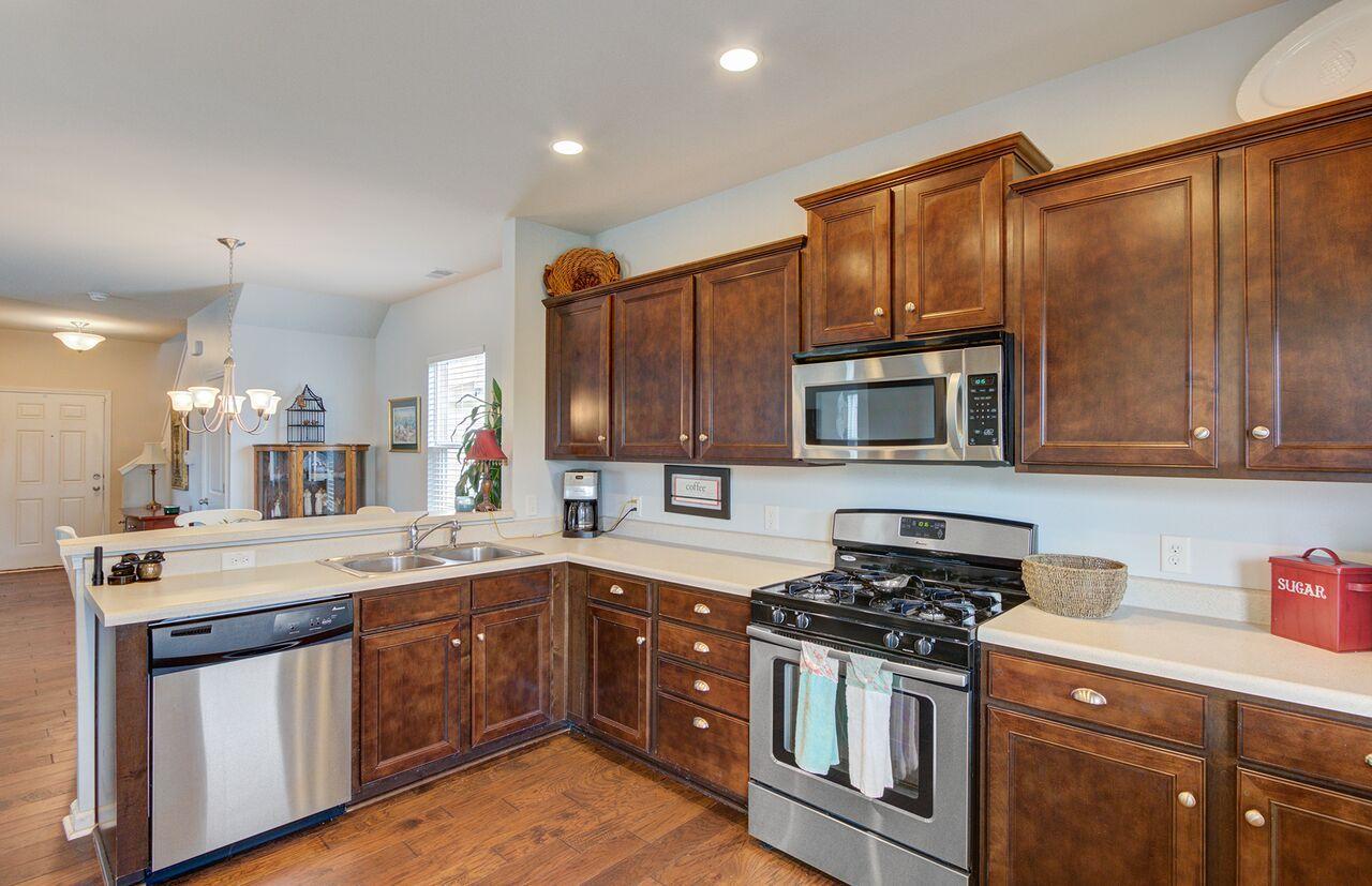 158 Brookhaven Road Summerville, SC 29486 - Photo 10 of 27 KWpxY9ZM