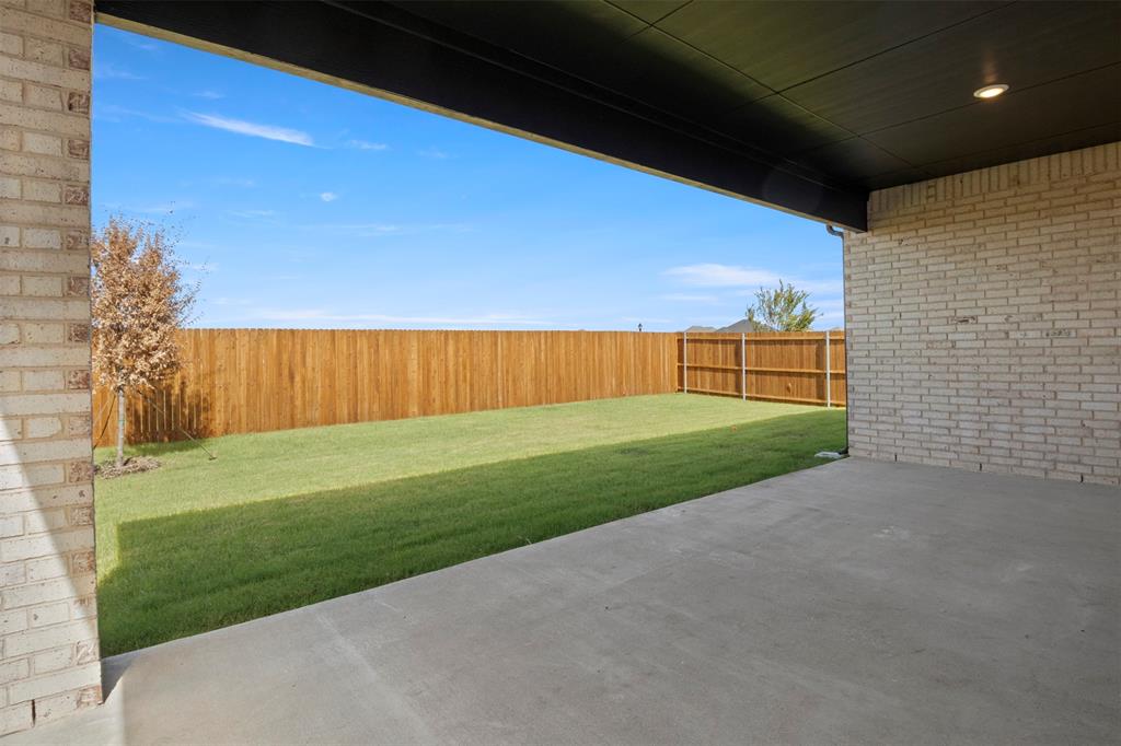 2220 Currents Road Princeton, TX 75407 - Photo 27 of 31 Oversized back patio