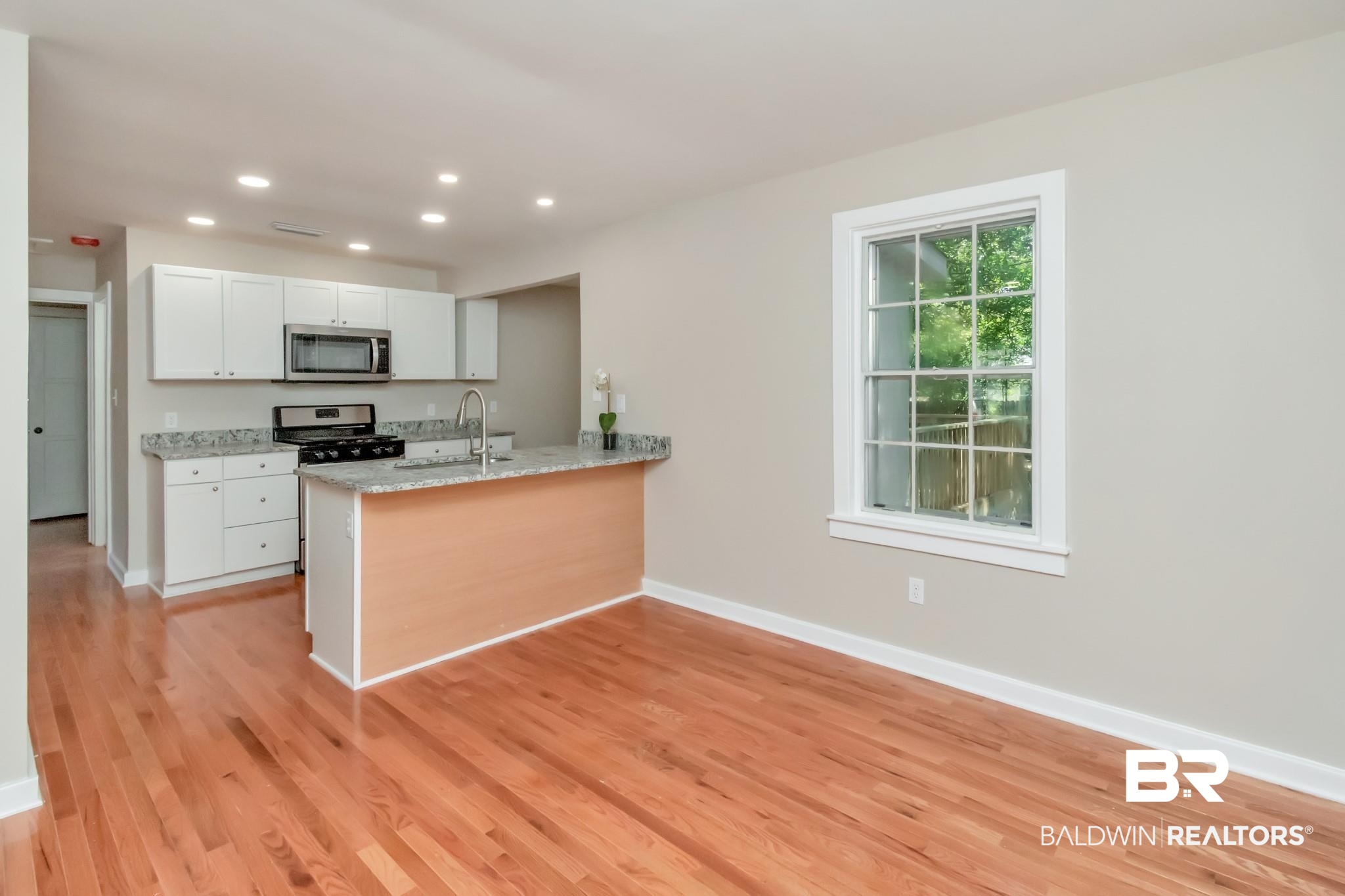 26 South Hathaway Road Mobile, AL 36608 - Photo 7 of 27