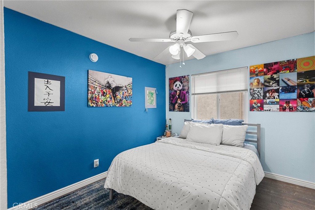 19540 Sherman Way, Unit 602 Reseda, CA 91335 - Photo 15 of 34 Bedroom 1