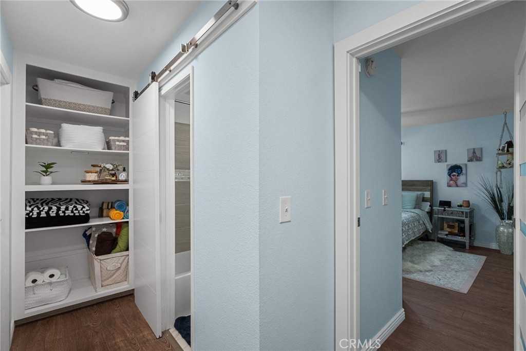 19540 Sherman Way, Unit 602 Reseda, CA 91335 - Photo 23 of 34