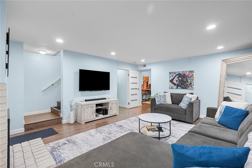 19540 Sherman Way, Unit 602 Reseda, CA 91335 - Photo 8 of 34