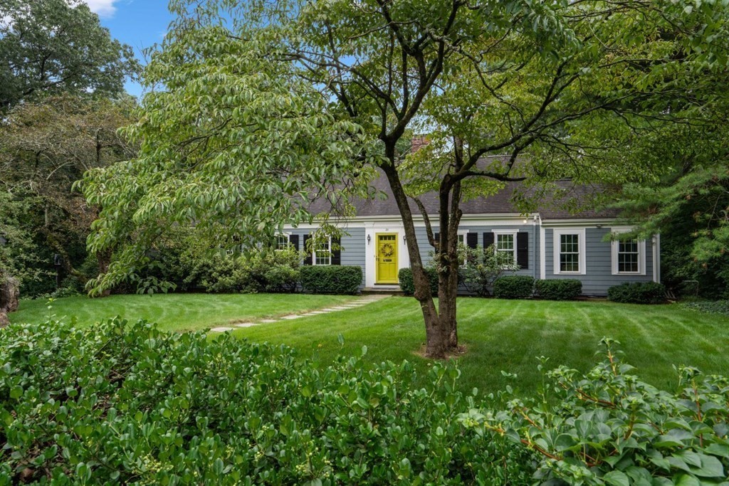 20 Chatham Circle Wellesley, MA 02481 - Photo 2 of 30 a front view of a house with a garden