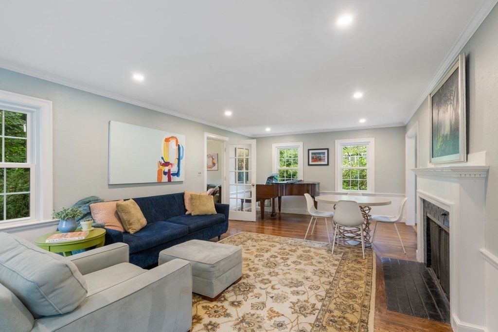 20 Chatham Circle Wellesley, MA 02481 - Photo 7 of 30 a living room with furniture and a fireplace