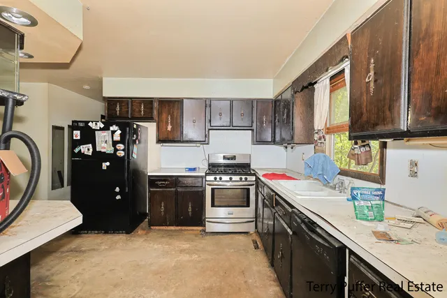 $185,000 | 3285 4th Street, Twin Lake, MI 49457