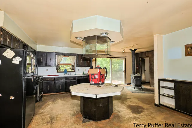 $185,000 | 3285 4th Street, Twin Lake, MI 49457