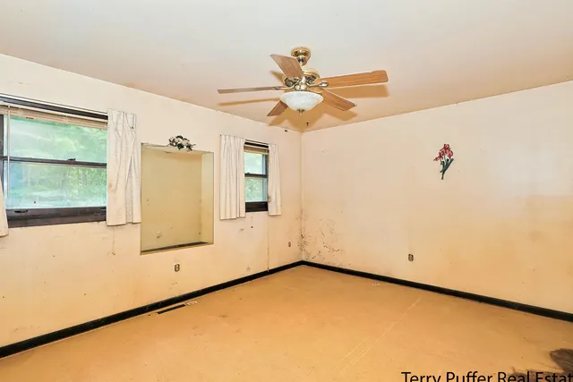 $185,000 | 3285 4th Street, Twin Lake, MI 49457