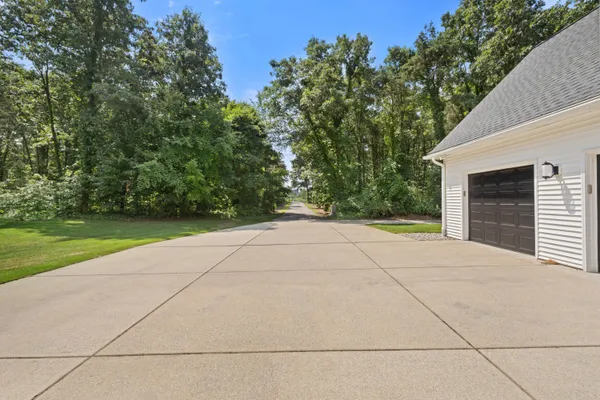 $1,050,000 | 10720 West L Avenue, Kalamazoo, MI 49009