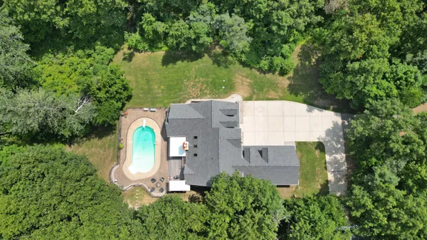 $1,050,000 | 10720 West L Avenue, Kalamazoo, MI 49009
