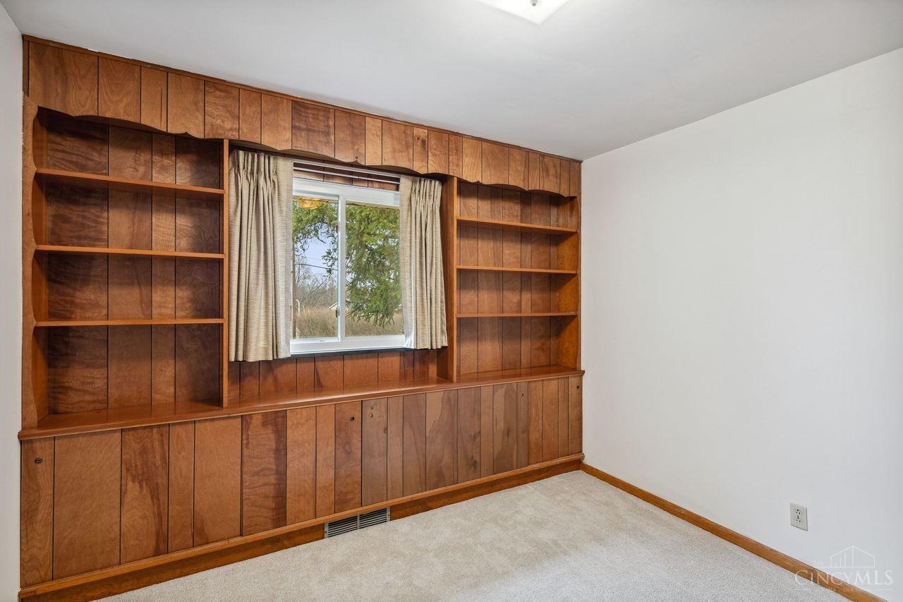 4671 Fisher Road Franklin, OH 45005 - Photo 14 of 36 Gallery Image 14