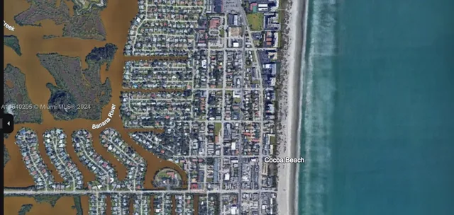 $495,000 | 300 North Brevard Avenue, Cocoa Beach, FL 32931