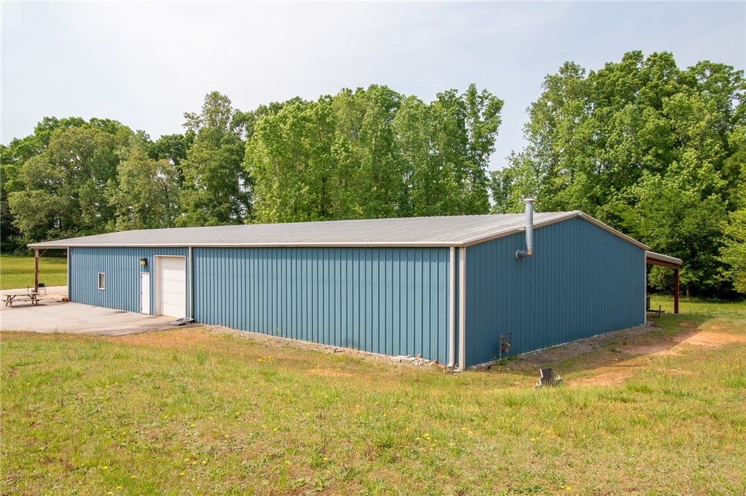 610 Mountain View Road Williamston, SC 29697 - Photo 5 of 49