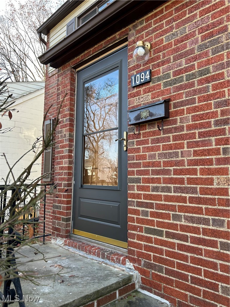 1094 Plainfield Road Cleveland, OH 44121 - Photo 3 of 41 View of exterior entry