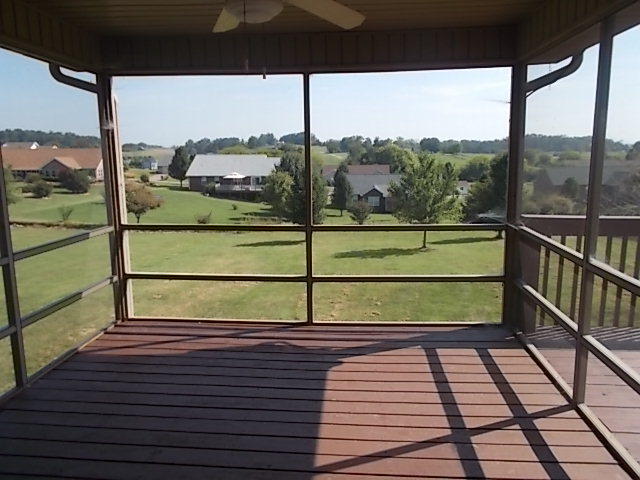 1130 Eloise West Road Greenback, TN 37742 - Photo 10 of 24 DSCN6826