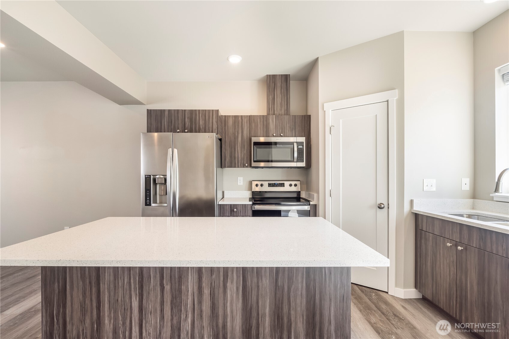 1848 Eastgate Loop Ferndale, WA 98248 - Photo 3 of 33