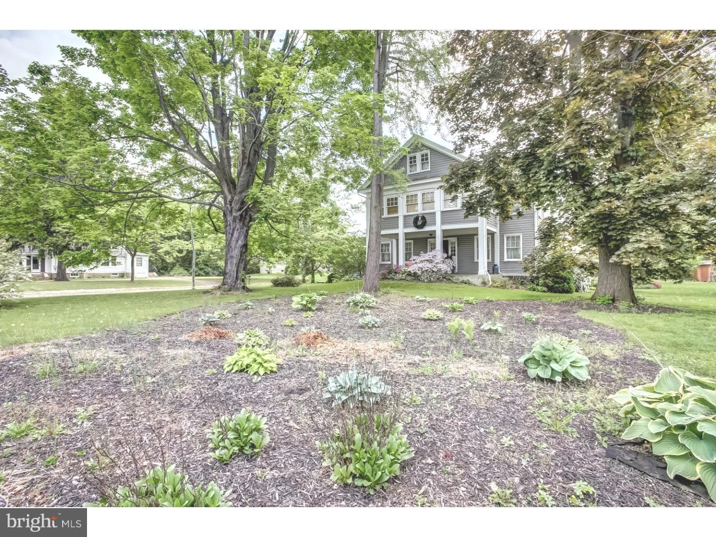 35 North Pennell Road Media, PA 19063 - Photo 23 of 24 Front Yard