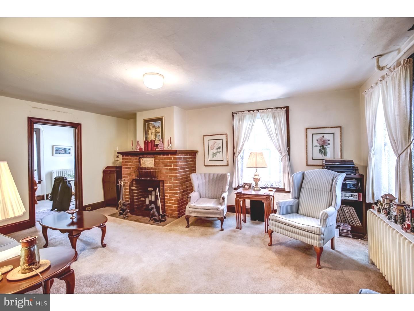 35 North Pennell Road Media, PA 19063 - Photo 10 of 24 Living Room