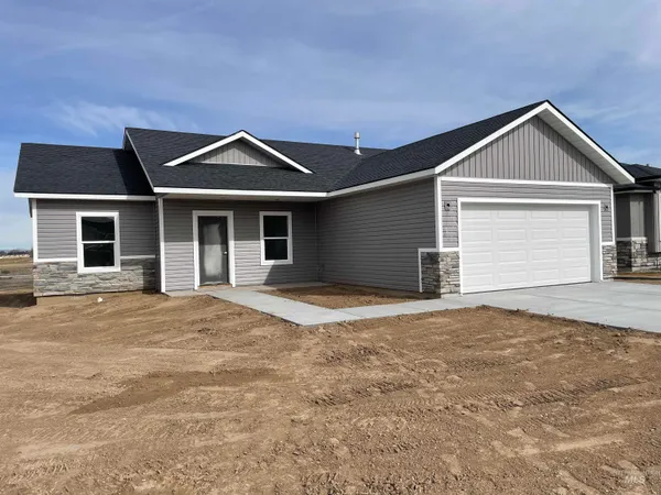 $329,900 | 930 Latemar Road, Jerome, ID 83338