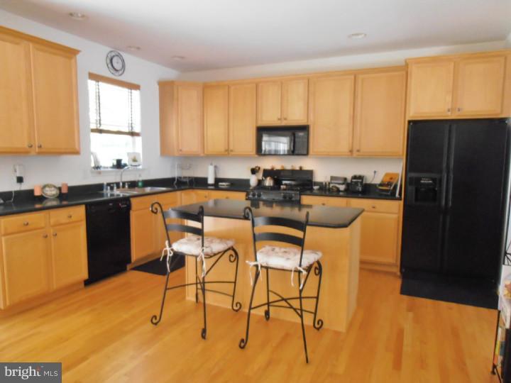 613 Sandy's Parish Road Landenberg, PA 19350 - Photo 6 of 22 Kitchen
