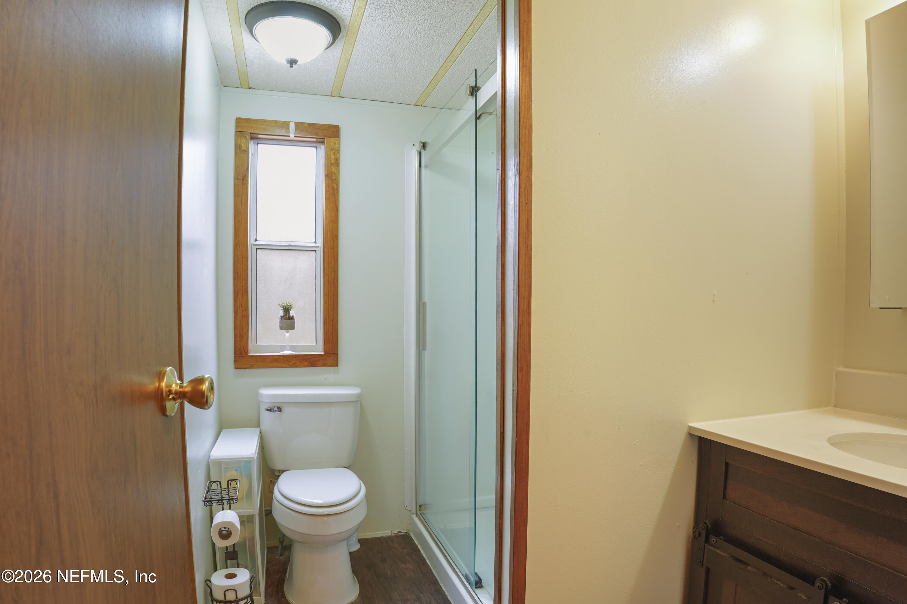 10697 County Road 127 Sanderson, FL 32087 - Photo 28 of 40 a bathroom with a toilet