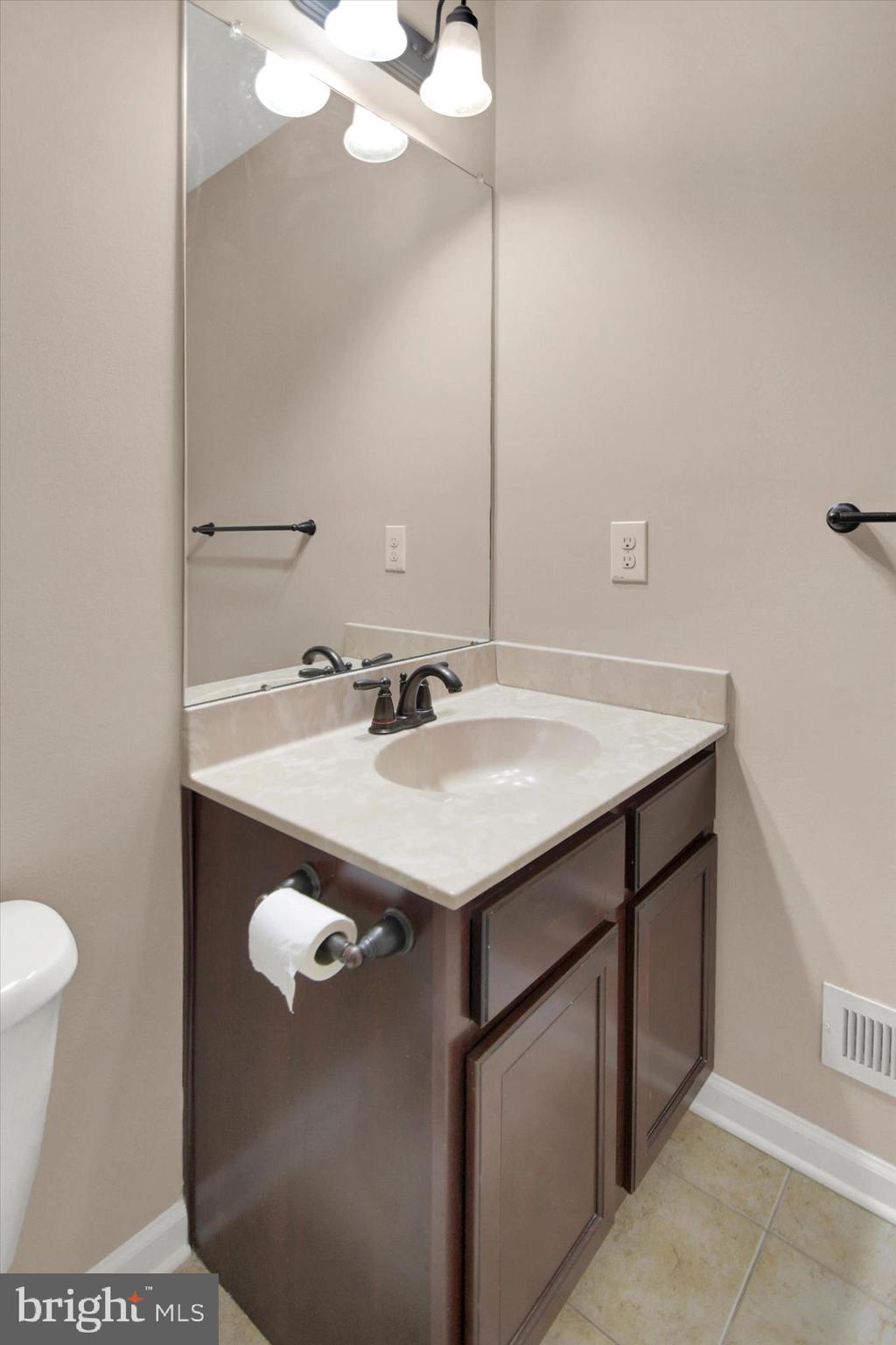 3752 William Daves Road, Unit 7 Doylestown, PA 18902 - Photo 30 of 37 Gallery Image 30