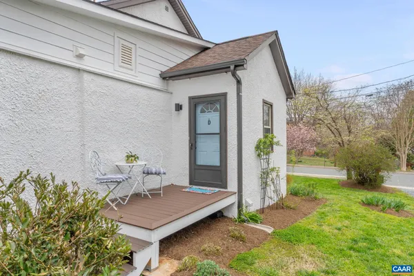 $1,035,000 | 207 Douglas Avenue, Charlottesville, VA 22902