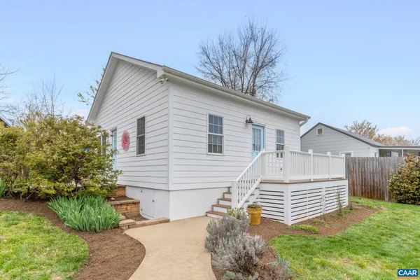 $1,035,000 | 207 Douglas Avenue, Charlottesville, VA 22902