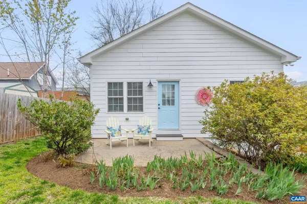 $1,035,000 | 207 Douglas Avenue, Charlottesville, VA 22902