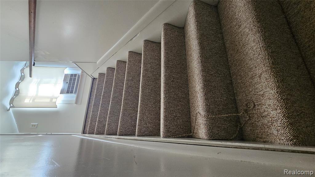 4392 East Coldwater Road Flint, MI 48506 - Photo 14 of 17 Gallery Image 14