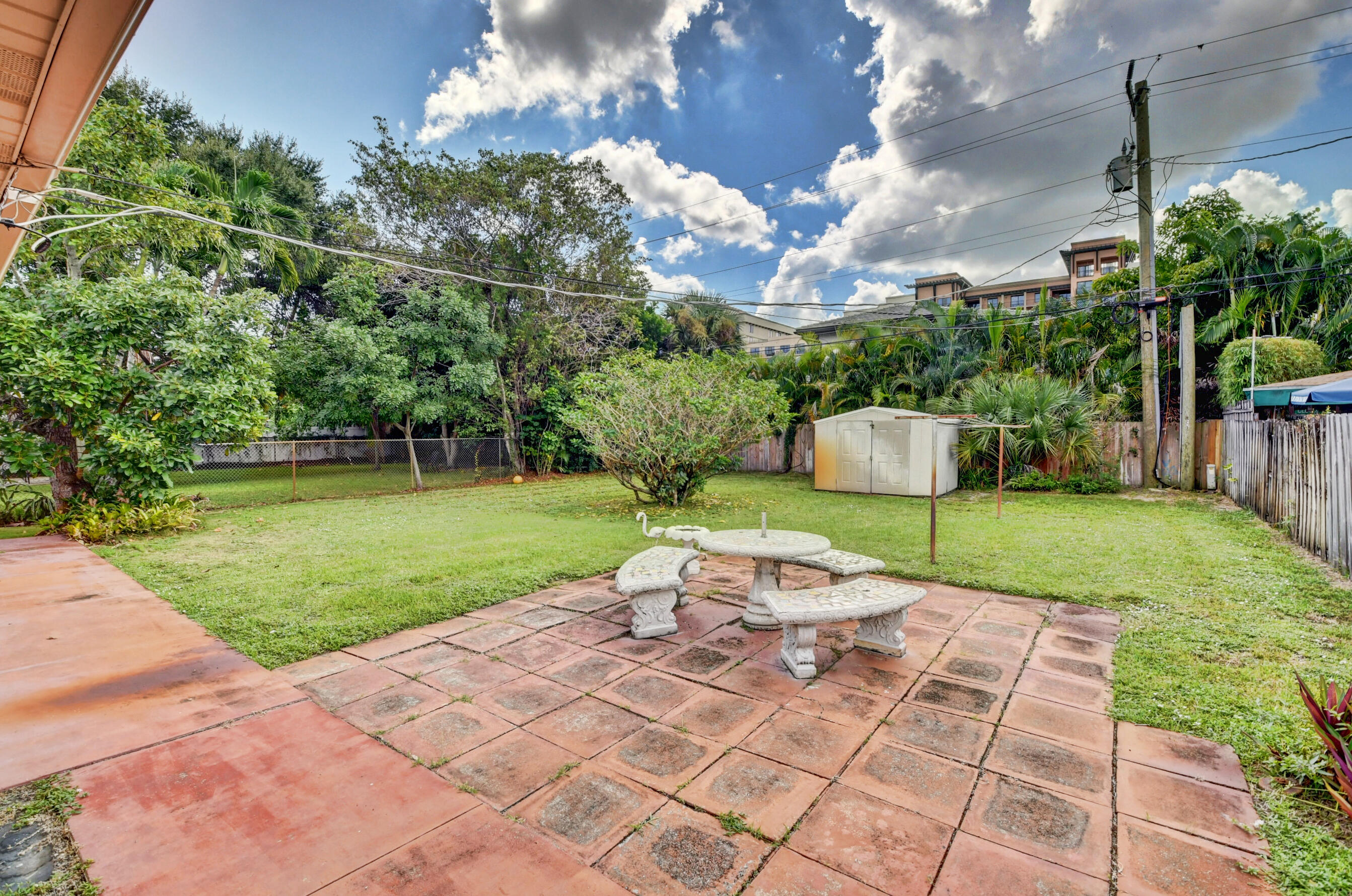 310 Northeast 2nd Street Boca Raton, FL 33432 - Photo 4 of 21 DSC_8794_5_6_7_8